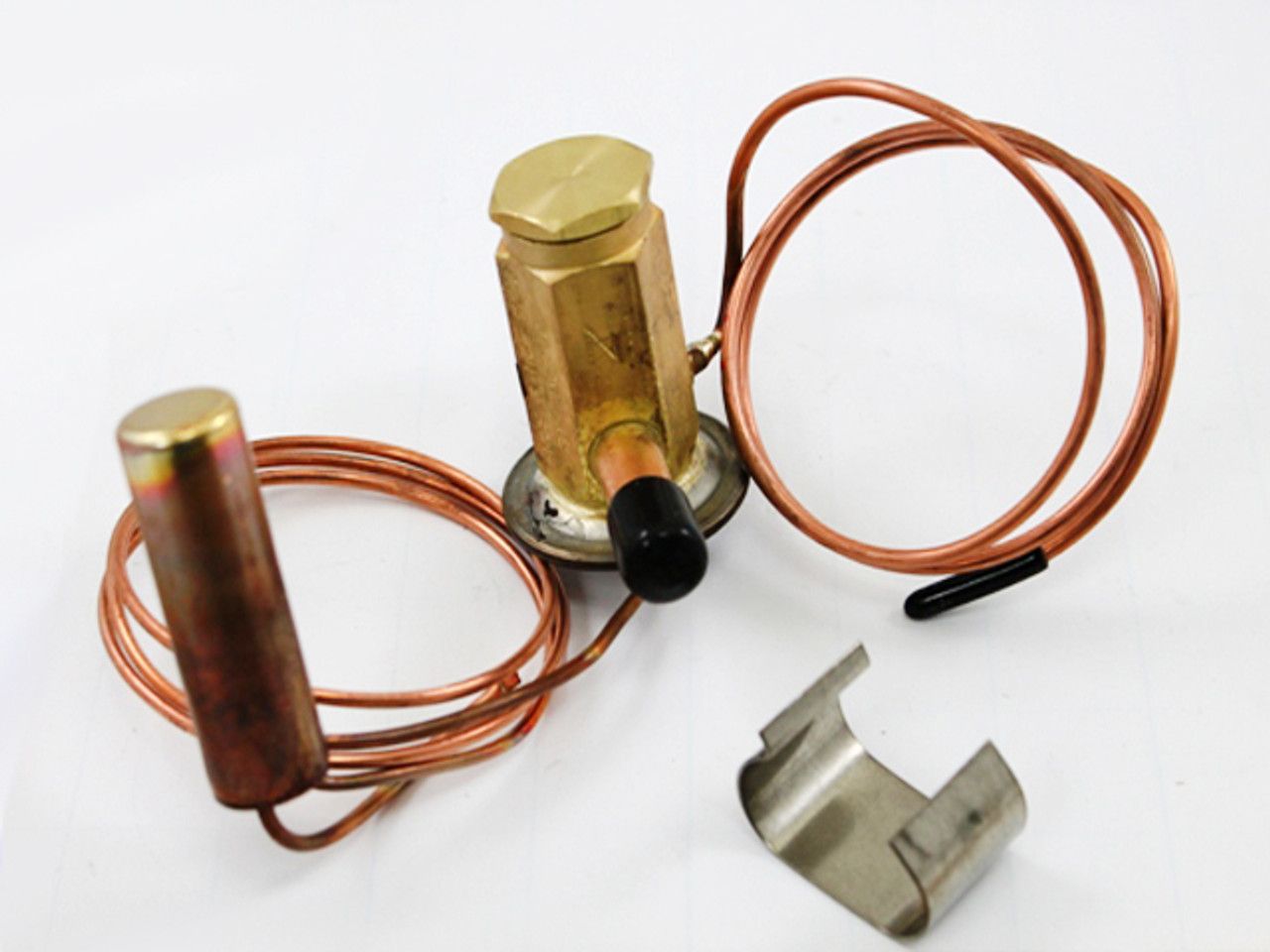 Lennox 47K22 - ( R44478-002 ) VALVE-EXPANSION