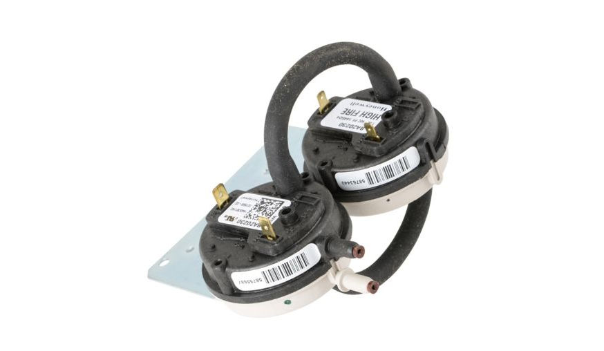 Lennox 101599-02, 2-Stage Pressure Switch, Set Point High 1.32" W.C.; Set Point Low 0.20" W.C.